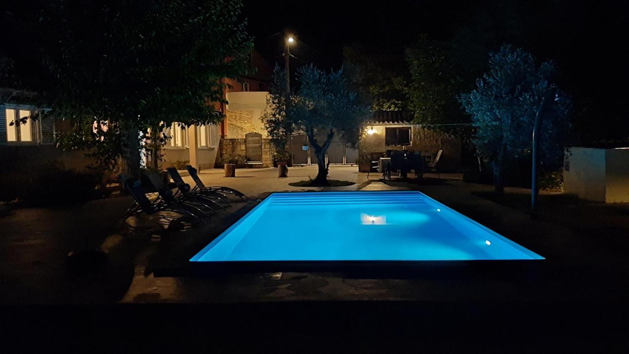 Jadreški Ferienhaus Aqua Mit Pool מראה חיצוני תמונה